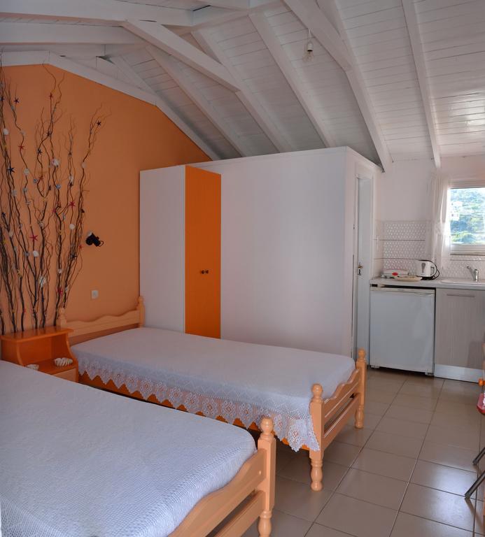 Studios Soula Alonnisos Town Bilik gambar
